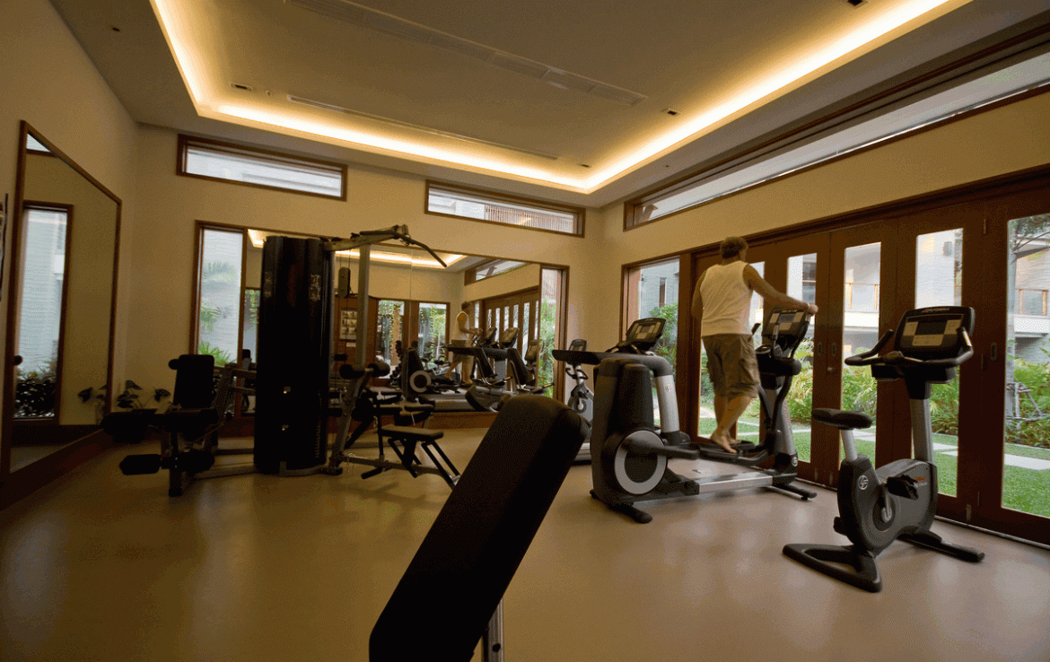 Naithon 4 bedroom / 4 bathroom Apartment for sale. This 4 bedroom / 4 bathroom Apartment for sale is located in Naithon on Phuket