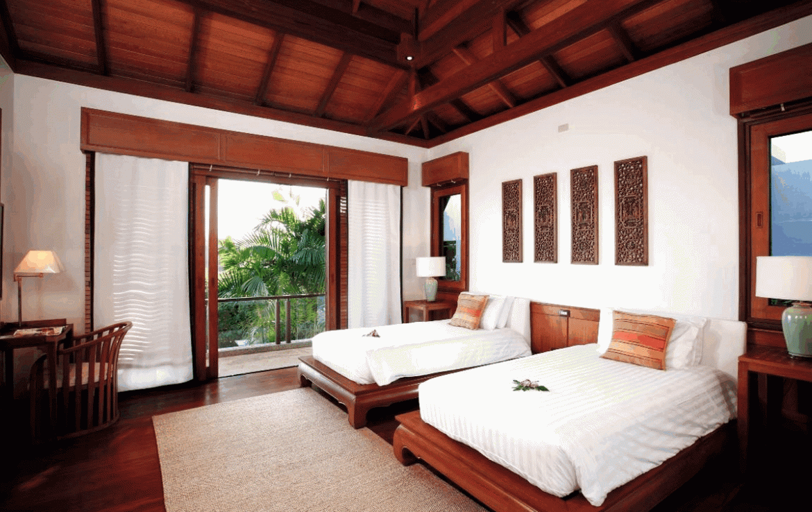 Kamala 6 bedroom / 6 bathroom Villa for sale. This 6 bedroom / 6 bathroom Villa for sale is located in Kamala on Phuket