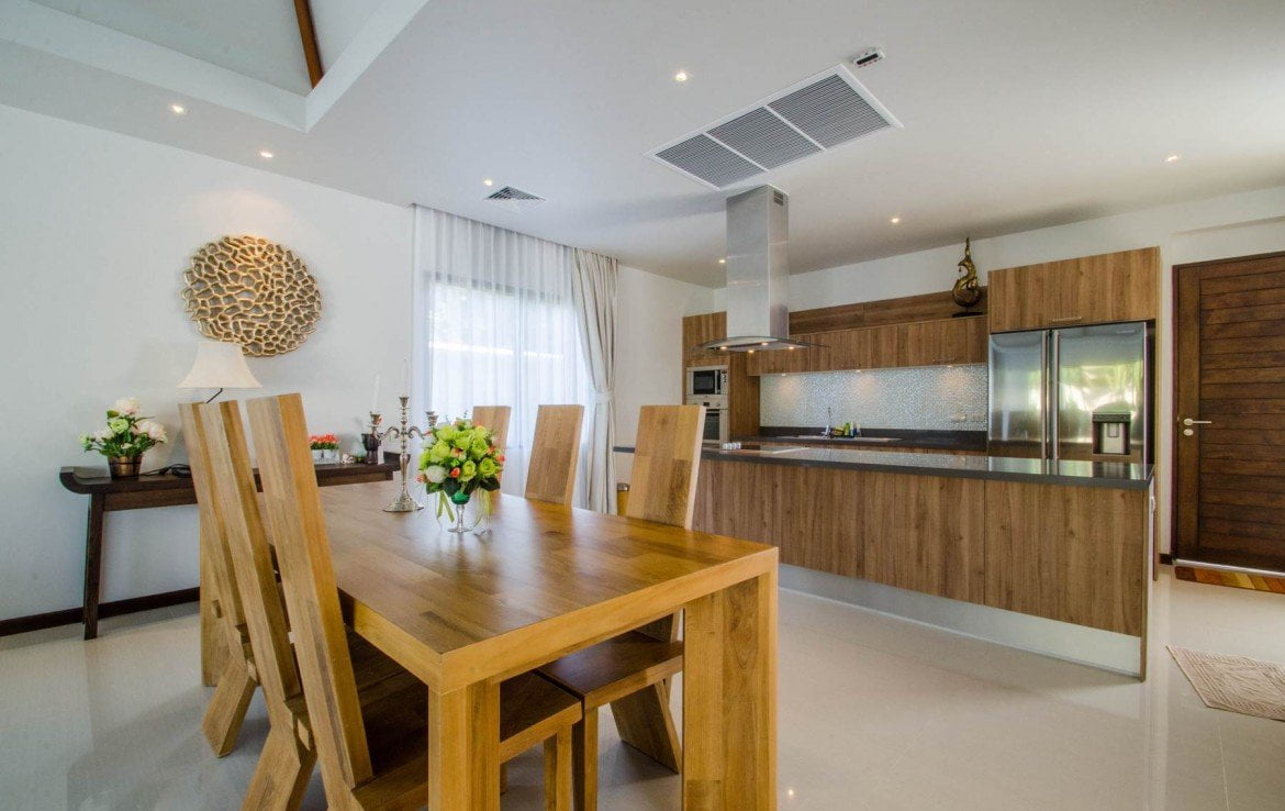Laguna 4 bedroom / 4 bathroom Villa for sale. This 4 bedroom / 4 bathroom Villa for sale is located in Laguna on Phuket
