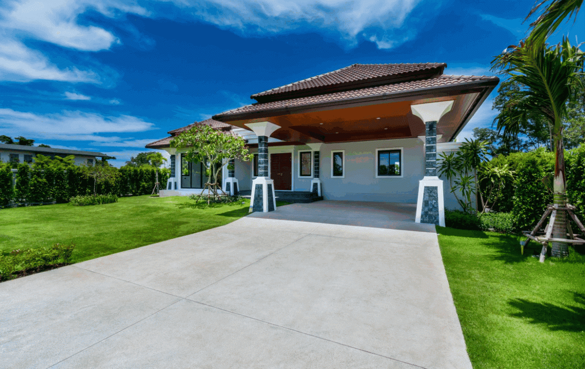 Laguna 4 bedroom / 5 bathroom Villa for sale. This 4 bedroom / 5 bathroom Villa for sale is located in Laguna on Phuket